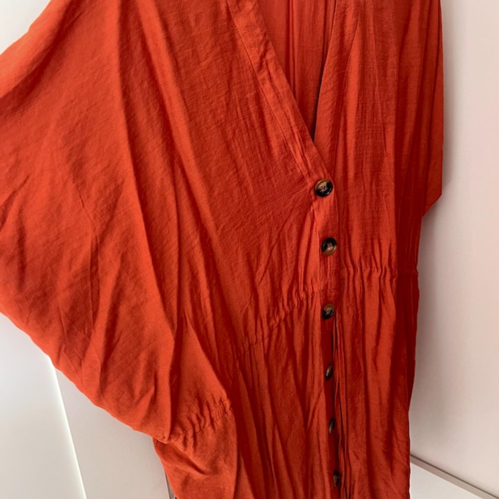 VICI small dress never been worn